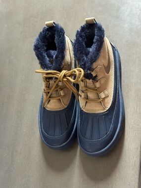 Nike Woodside Chukka 2 Boots “Blue Tan” Kids 5Y